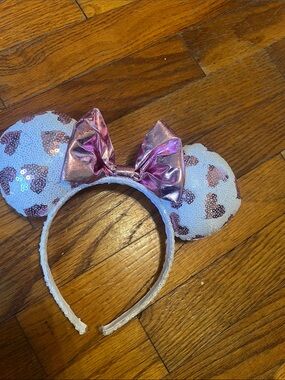 Sequined Minnie Ear Headband with Pink Bow
